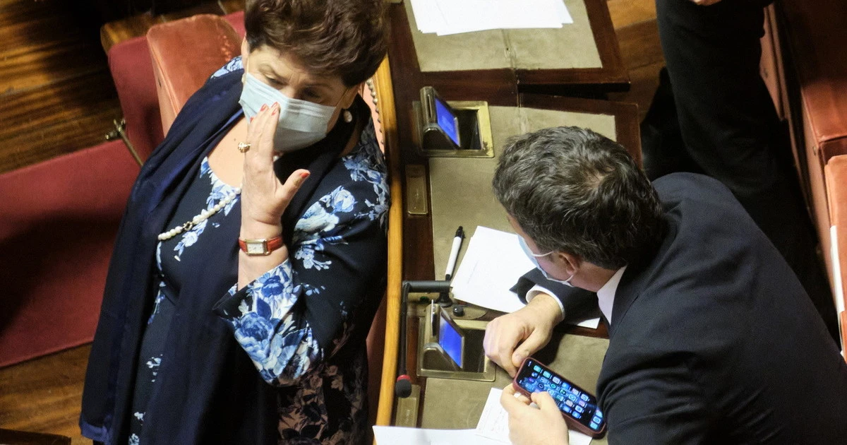 Teresa Bellanova, indiscreto: "Preparate gli scatoloni". Frase rubata: come gela Conte e il Pd