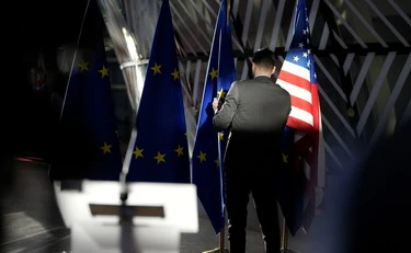 Ue, "sanzioni per 100 miliardi": dichiarazione di guerra a Trump