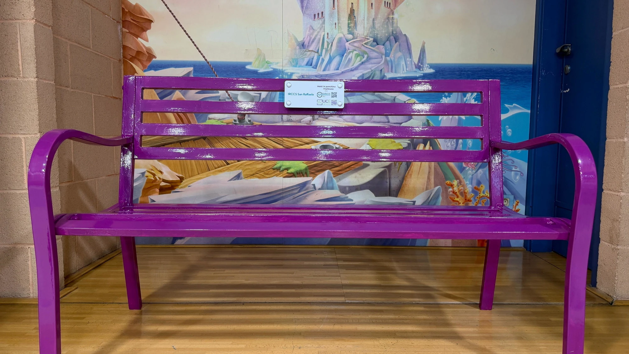 Una panchina viola per l'epilessia, all'IRCCS San Raffaele di Roma un gesto contro lo stigma e l'isolamento sociale