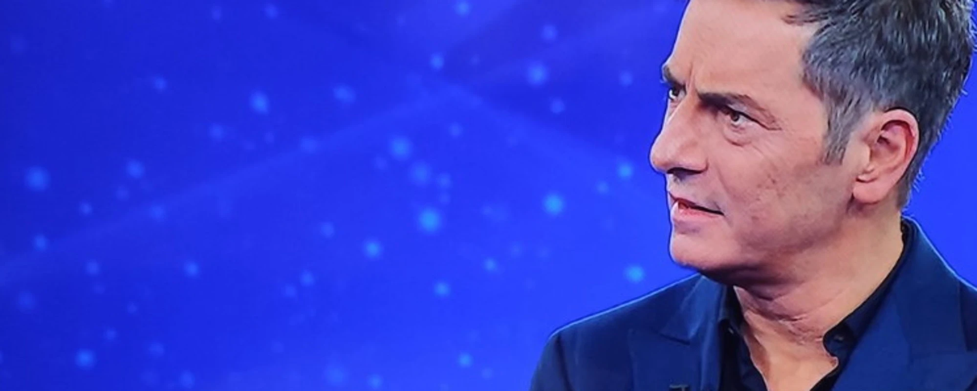 "Ca*** di ignoranti": <br />forza centrifuga, <br />sconcerto su Rai 1