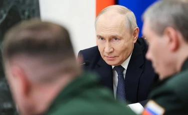 Vladimir Putin, "pronto l'attacco a un paese Nato": il report degli 007 Usa