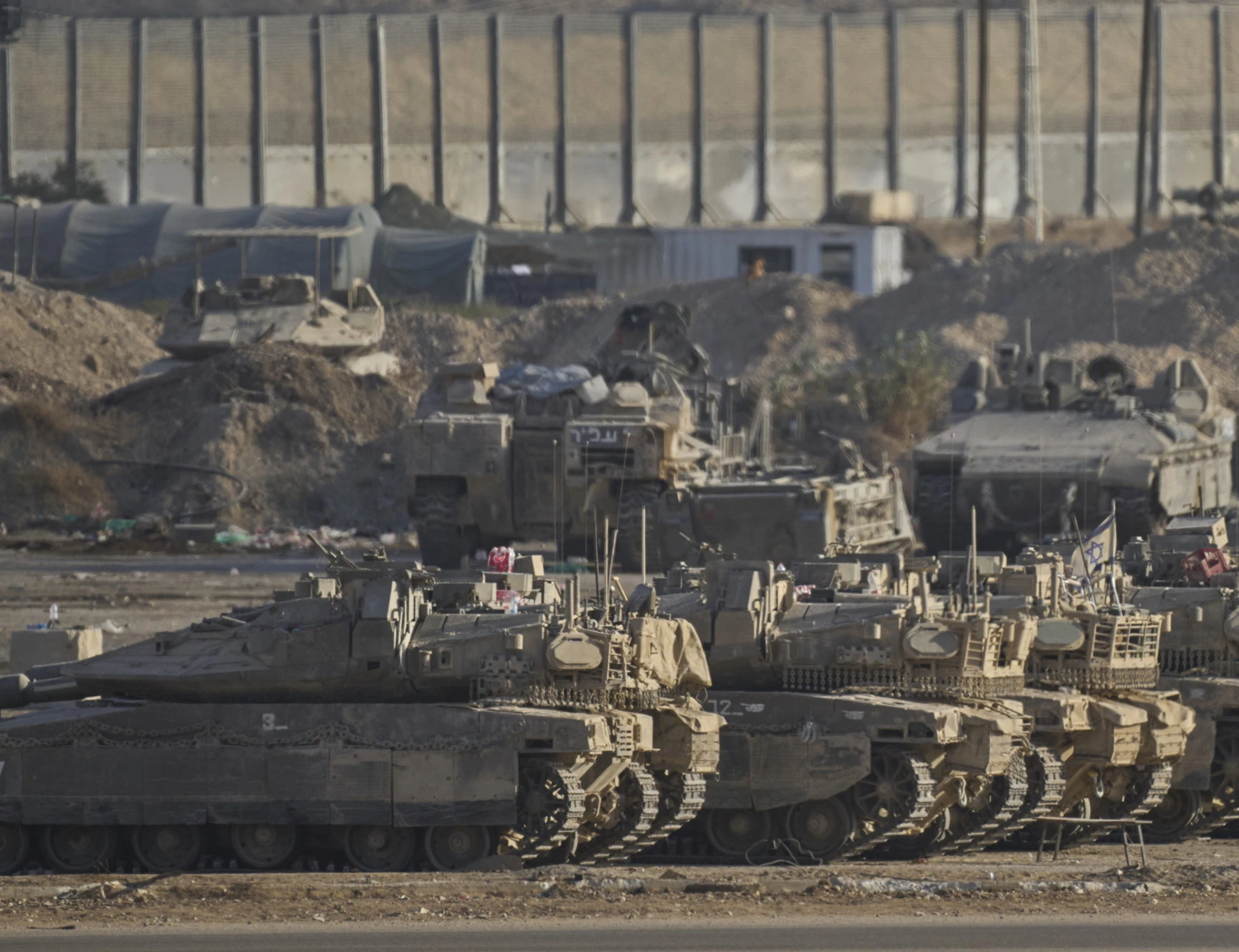 Trump, il piano Usa per costruire "una base militare vicino Gaza"