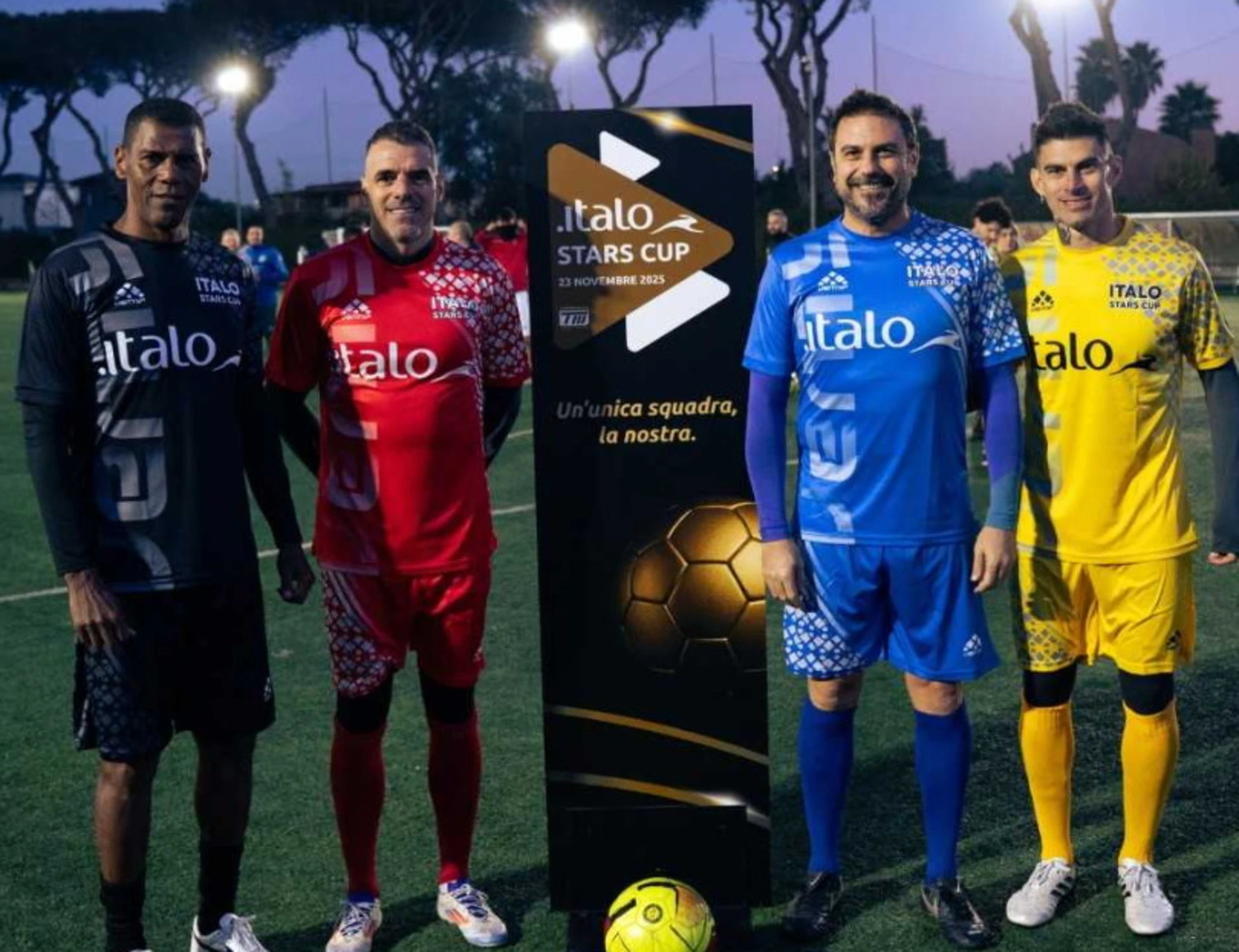 ITALO STARS CUP: il primo torneo di calcio dedicato alle persone di Italo, dove i dipendenti giocano insieme alle leggende dello sport