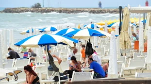 Coronavirus, svolta clamoroso, al Covid-19 non piace l&apos;acqua salata: &quot;Buon sistema per ridurre l&apos;infettività&quot;
