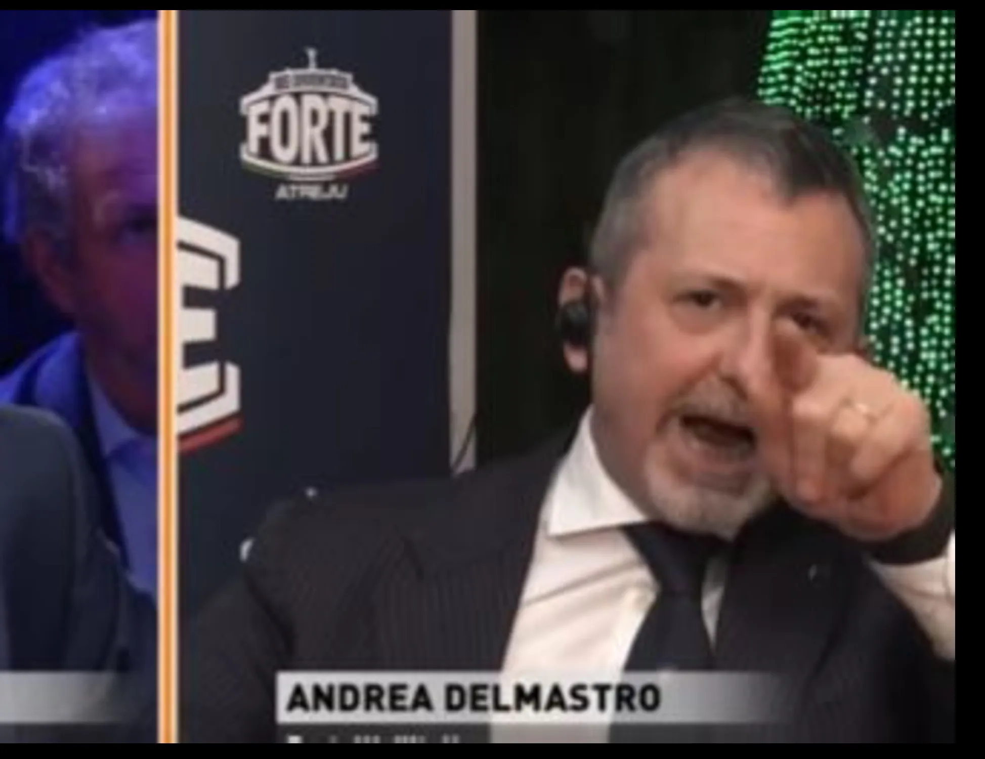 Dritto e Rovescio, Delmastro spiana Boccoli di Avs: "Ragazzino, dici che ero in bagno col telefono?"