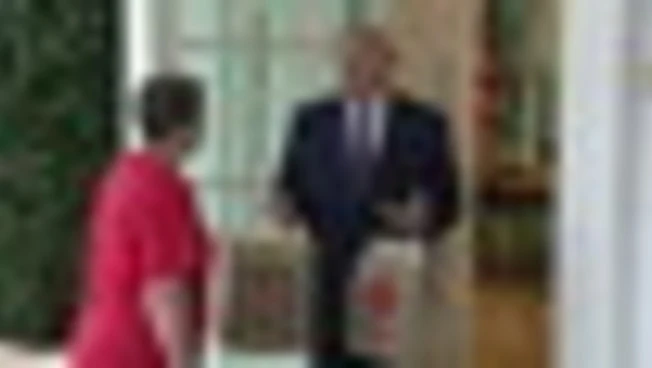 McDonald's, l'Iran e il Papa: la bizzarra conferenza stampa di Trump