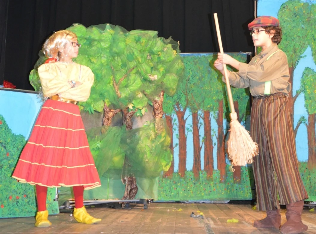 Ma il cielo non può attendere. Torna in teatro la compagnia dei bambini diretta da Mitzi Amoroso