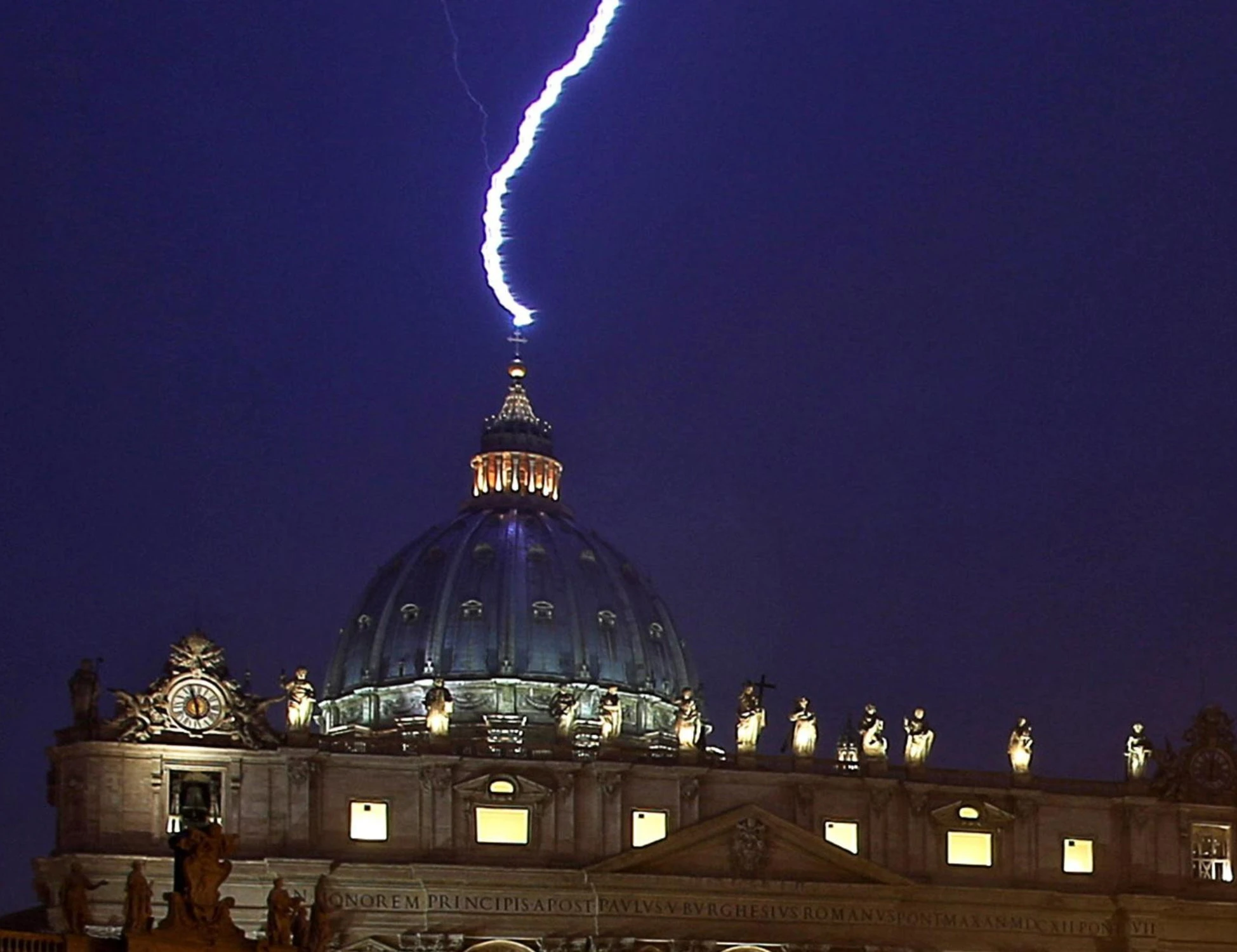 Papa Francesco, "chi sarà eletto": Nostradamus fa tremare la Chiesa