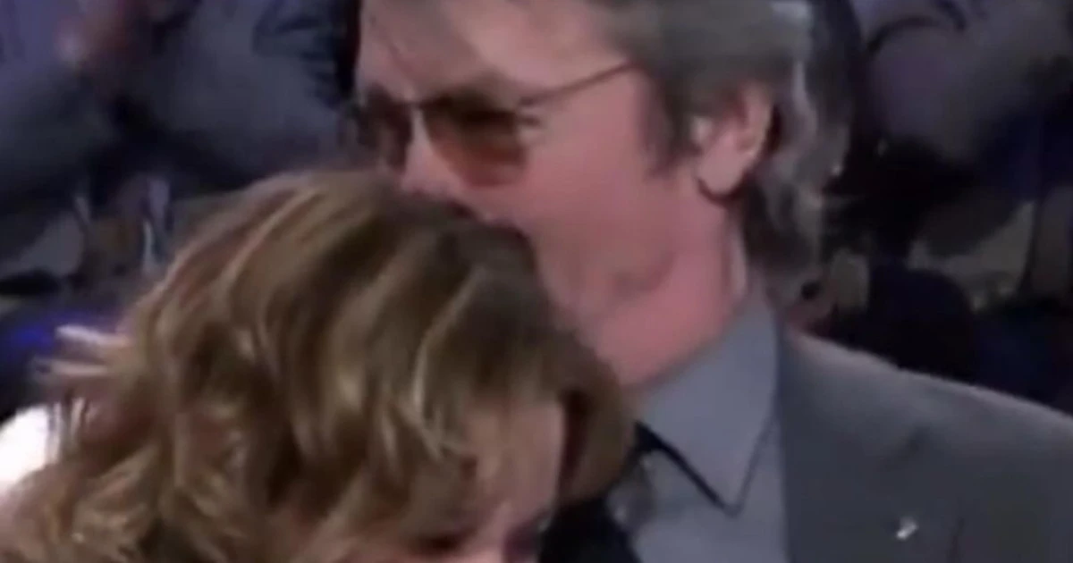 Alba Parietti e Alain Delon: "Non so dirti se..."
