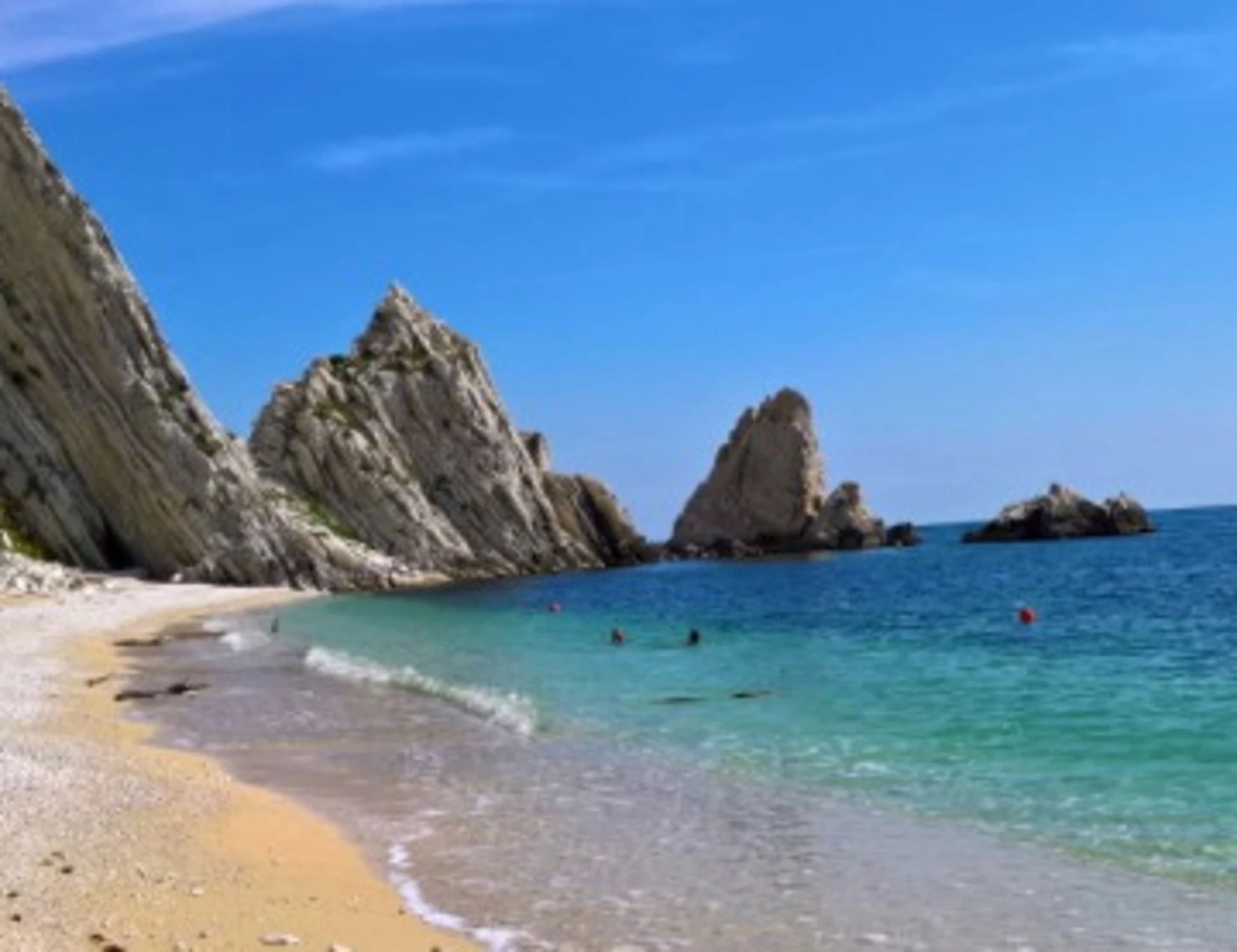 Ecco le 7 spiagge più belle d'Italia: la classifica e le sorprese