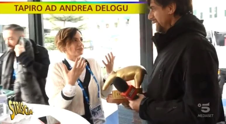 Sanremo 2019, Striscia la notizia massacra in diretta Andrea Delogu: la gaffe sulla droga, si becca il Tapiro