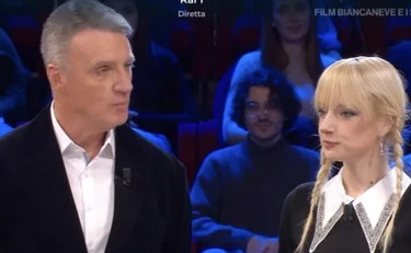 Affari Tuoi, la vergogna su Consuelo: "Guarda caso una bambola"