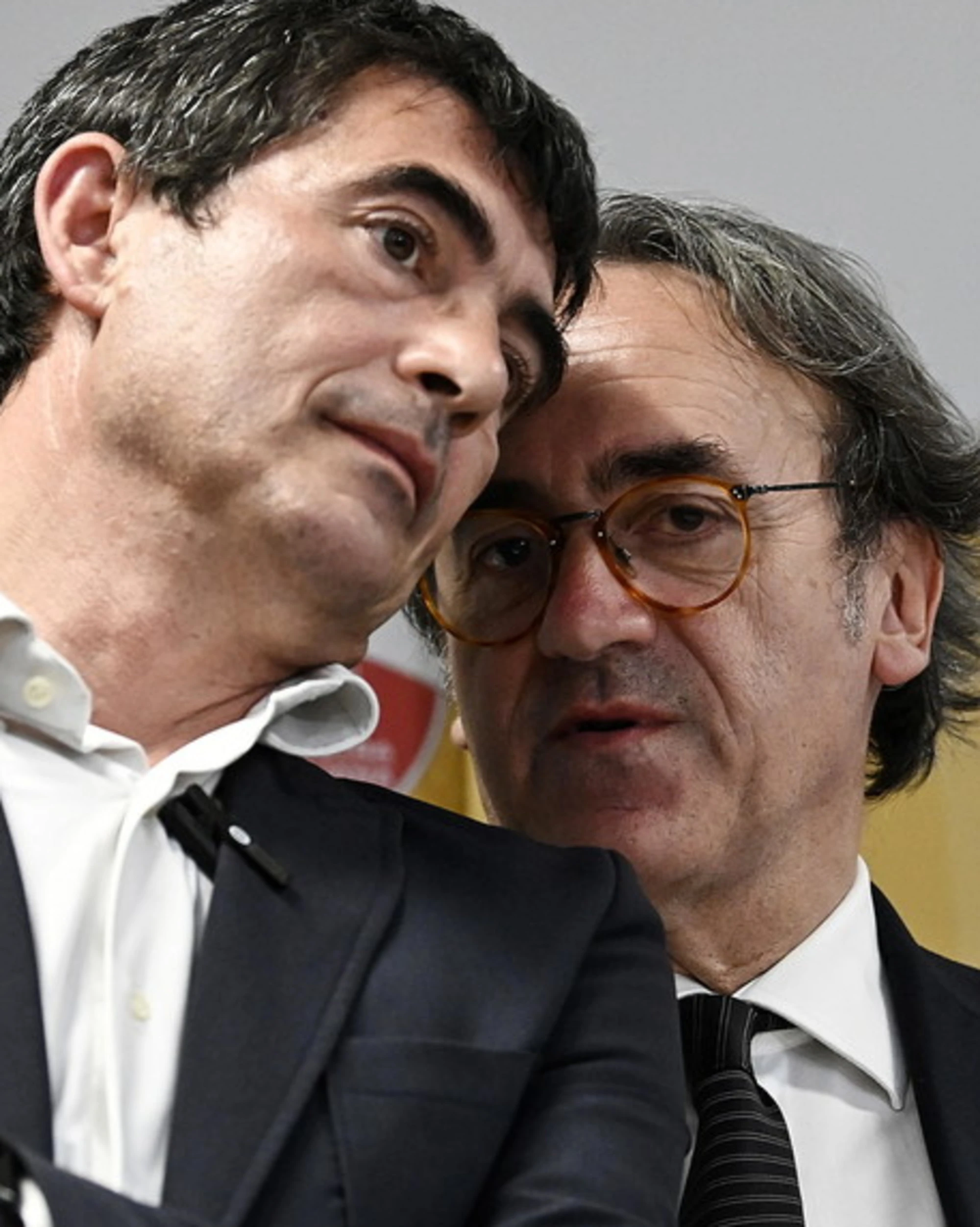 Naufragio Lampedusa, "evitate di guardarvi allo specchio": sinistra sciacalla