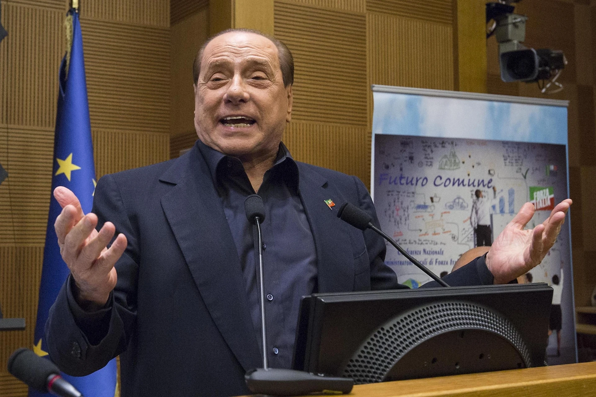 I conti segreti di Berlusconi: "Ecco quanto vale Forza Italia e Renzi"