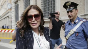 Daniela Santanchè, Domani: "Nei conti del Twiga..."