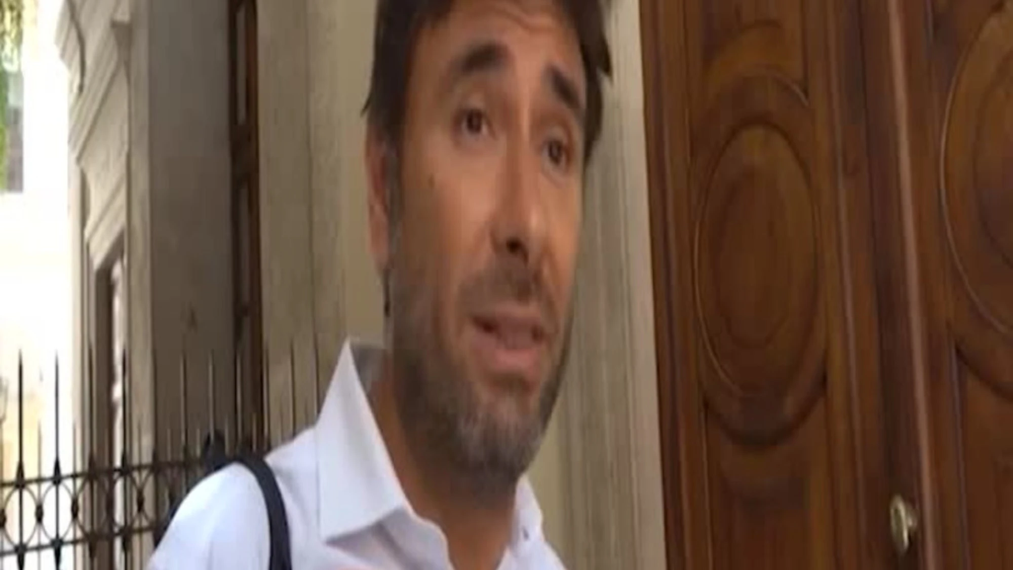 Di Battista dopo il malore: "Ce la metterò tutta per tornare"