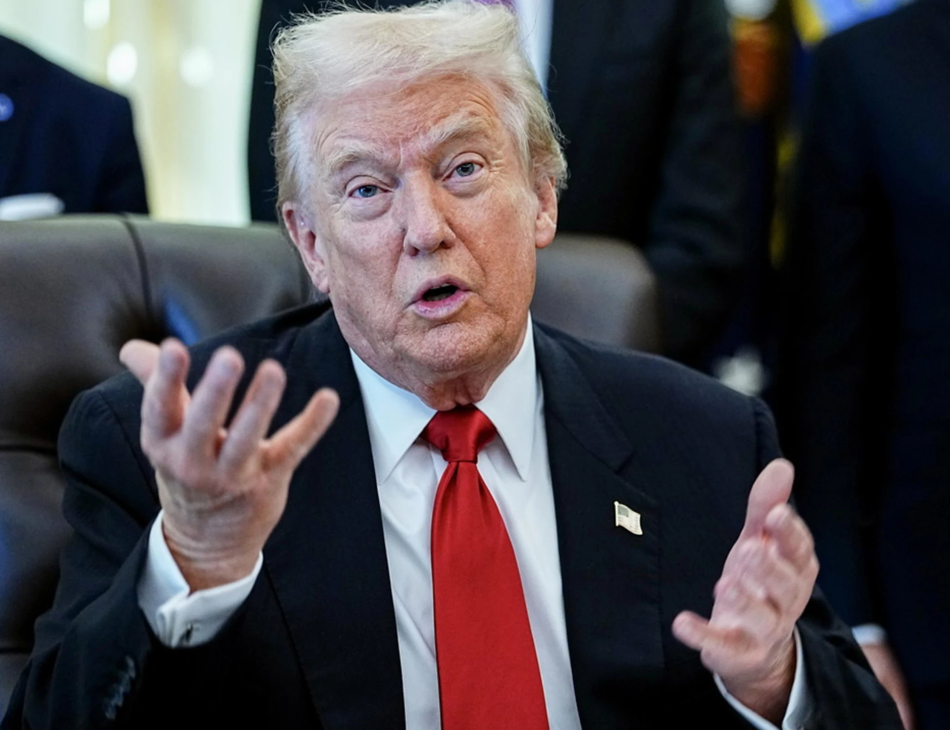 Bbc, "manipolato discorso di Trump": si dimettono i vertici della rete