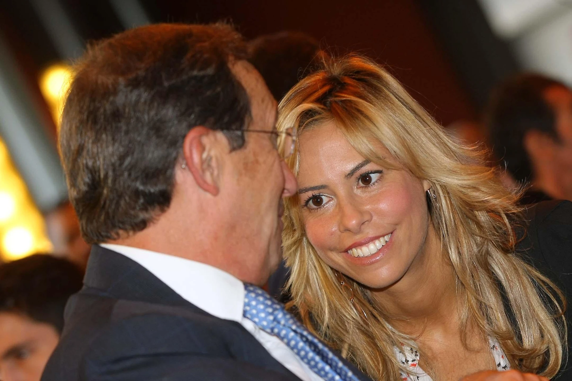 Elisabetta Tulliani chiede ai giudici di essere interrogata. E Gianfranco Fini ha sempre più paura