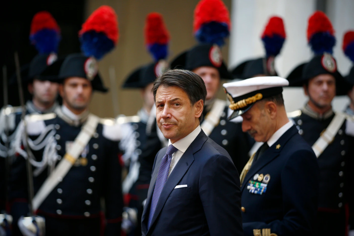Giuseppe Conte, i contatti con Renzi e Boschi: premier sempre più lontano dal M5s