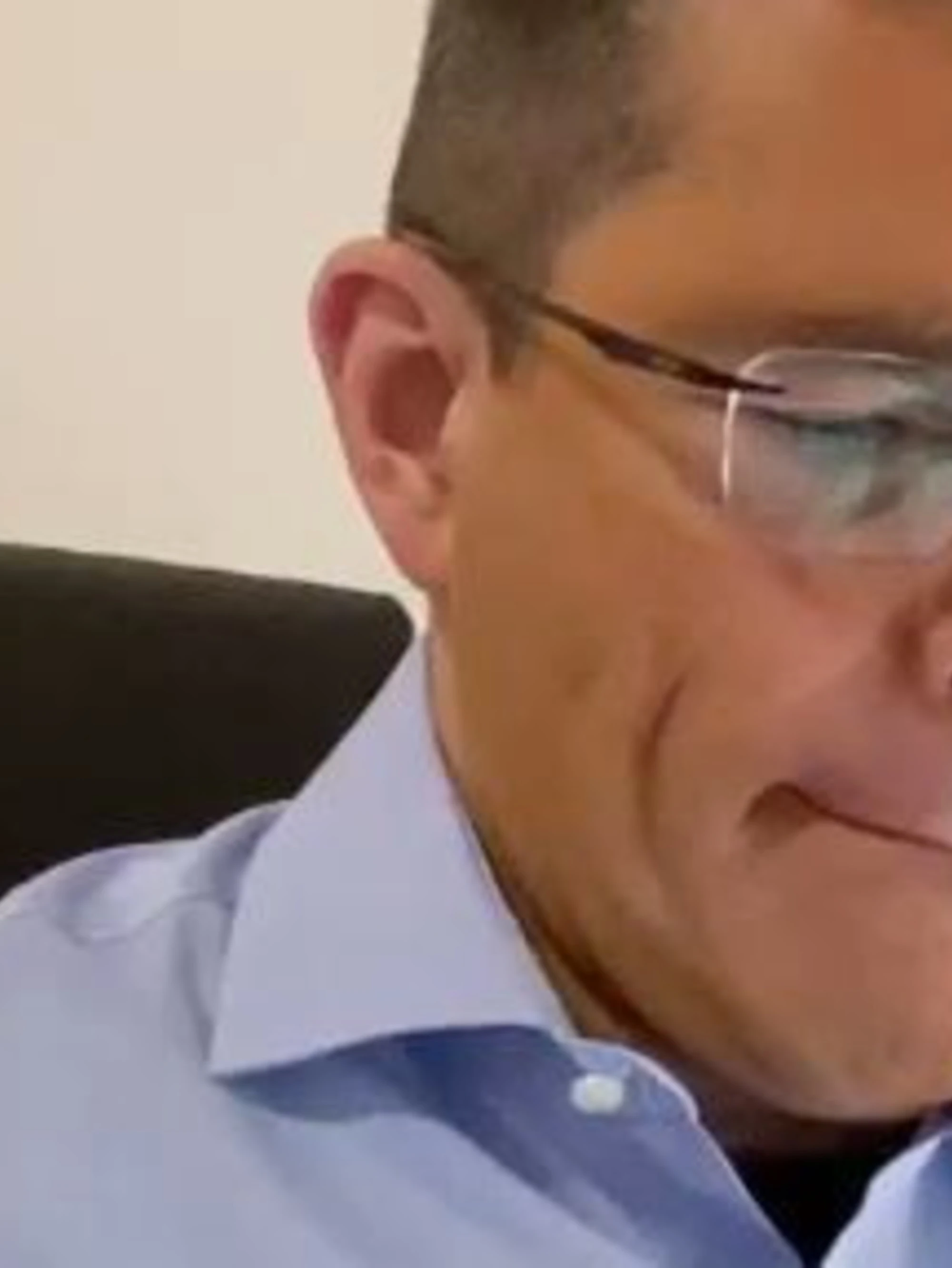 Capezzone: "Ecco chi prende a schiaffoni Le Pen": cosa spunta sui giornaloni