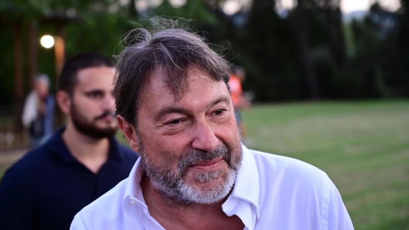 https://media.liberoquotidiano.it/R-2zM06QeFU3Lg8voWIewWH3Mwx5vzoSc4cDzQdoeSU/width:800/quality:90/aW1hZ2VzLzIwMjYvMDkvMDQvMDgzMjQxNTQxLTNkNjRlYmEyLWI1OTgtNDEzMC04NjQ5LWJiMGJlNmM0M2JiMy5qcGc.webp