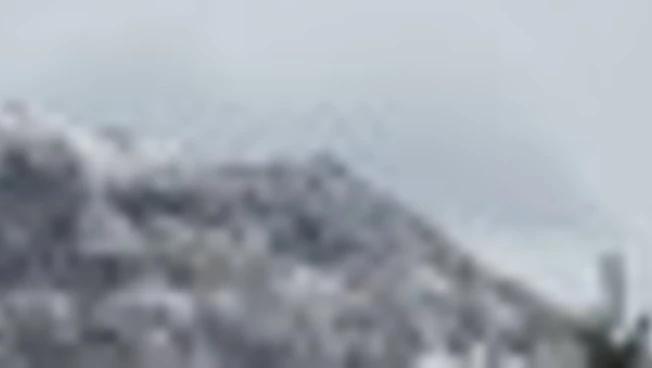 Il "Nido dell'Aquila" va a fuoco, immagini ex rifugio Adolf Hitler