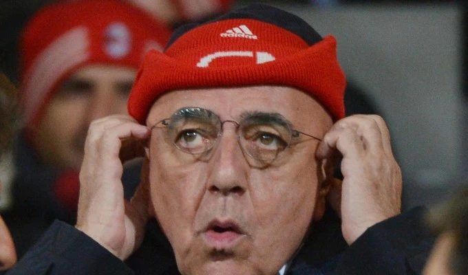 Galliani lascia il Milan:ecco le facce pazzeche non vedremo più/Video