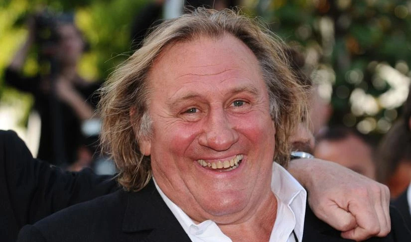 La giusta guerradi Depardieualla supertassadi Hollande