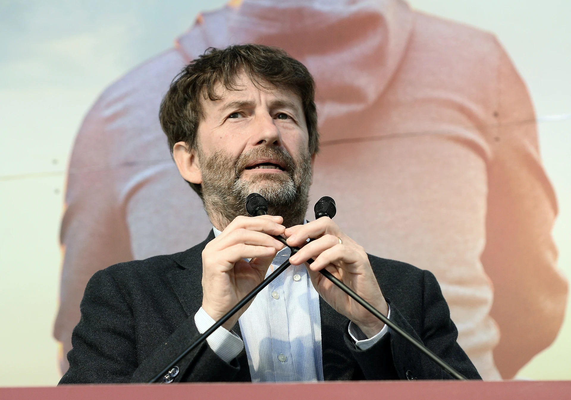 Denis Verdini e Dario Franceschini, la battaglia dietro al governo: chi vuole farlo cadere, chi salvarlo