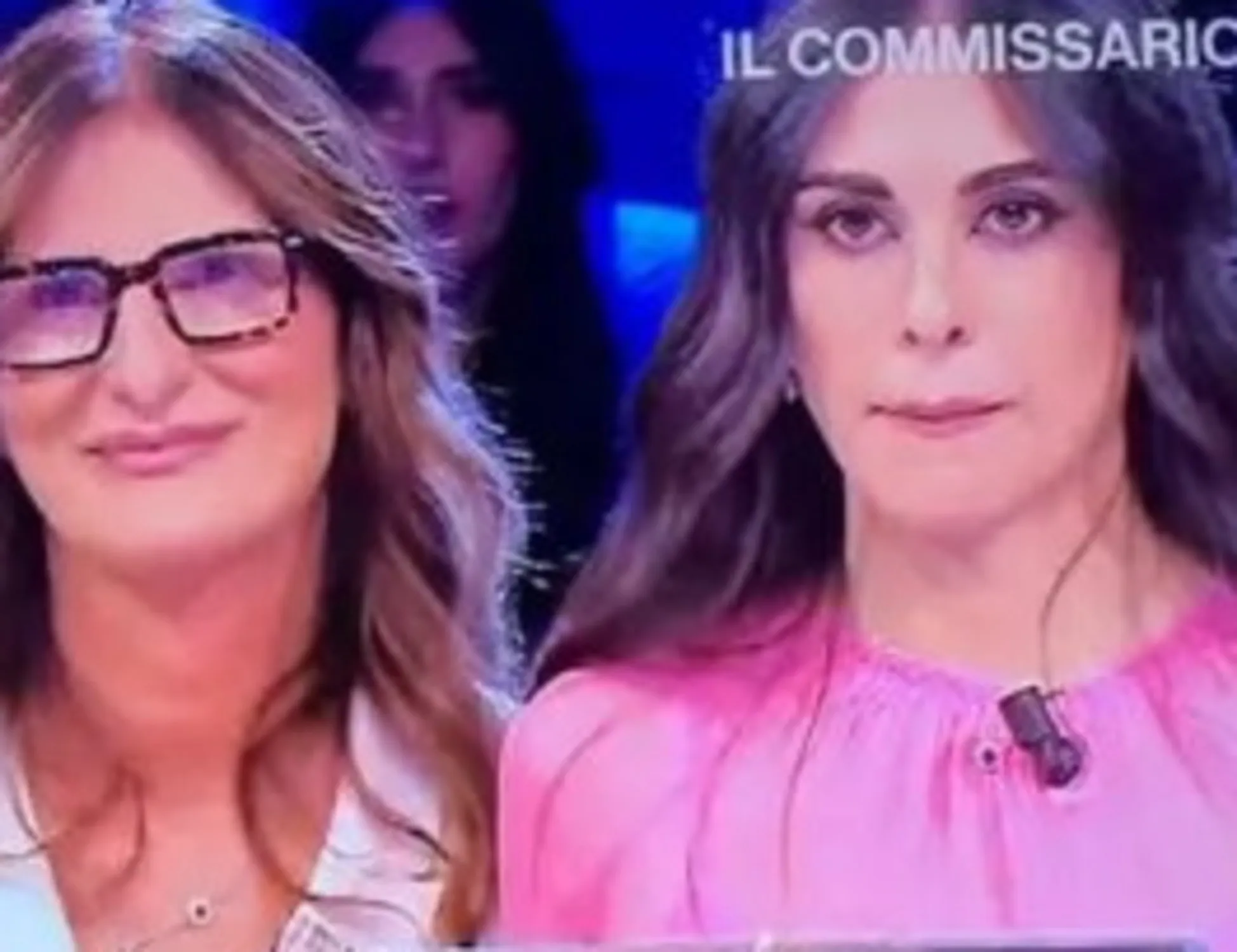 Cosa aveva nel pacco: giù insulti