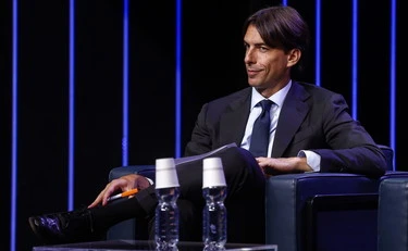 https://media.liberoquotidiano.it/R4YM_xsOkY9SQ-weoyQA7ENu7lz9ZnxD-FScd8E0ysM/width:800/quality:90/aW1hZ2VzLzIwMjUvMTAvMTkvMDcwOTAzNTE3LWRmOTczMGI2LTI3MGMtNDgxYi1hZTNlLWMwZDlhNzUyNTZlMC5qcGc.webp