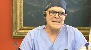 Alberto Zangrillo da Peter Gomez: “Ultima volta in tv, poi mi vedrete solo lì", spegne le telecamere