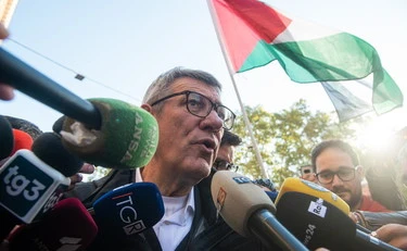 Maurizio Landini ha le traveggole: "Tanti lavoratori nelle piazze"
