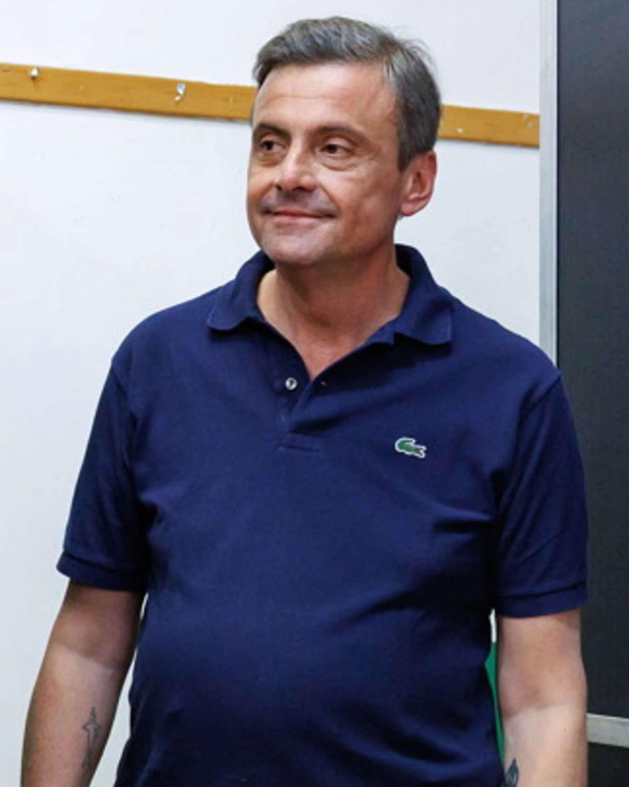 Referendum, Carlo Calenda "respinto" al seggio: cosa è successo