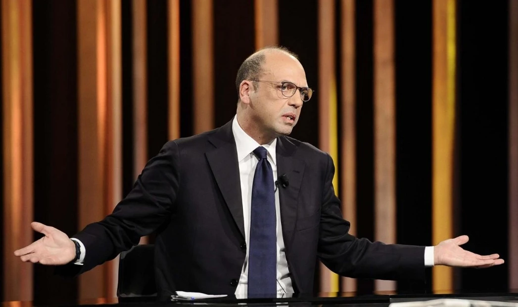Angelino Alfano, da avvocato si occuperà anche di calcio: per chi va a lavorare