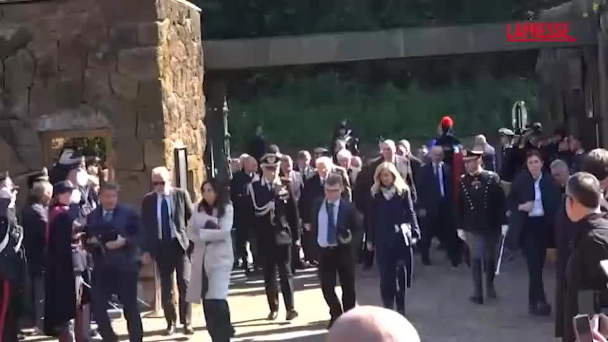 Fosse Ardeatine, Mattarella rende omaggio al Mausoleo