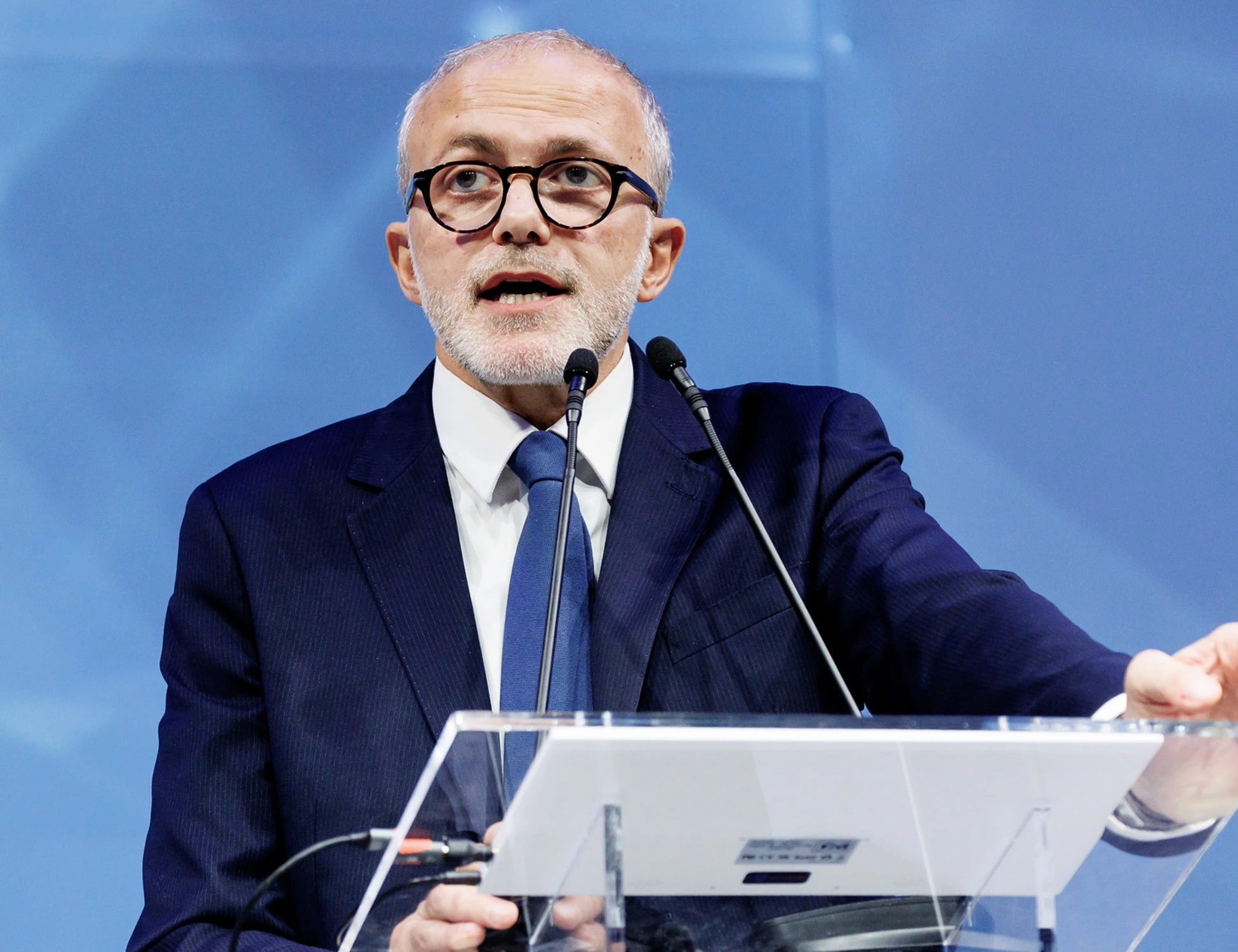 Elly vede Prodi ma tira dritto. E Ruffini vuole potare i cespugli