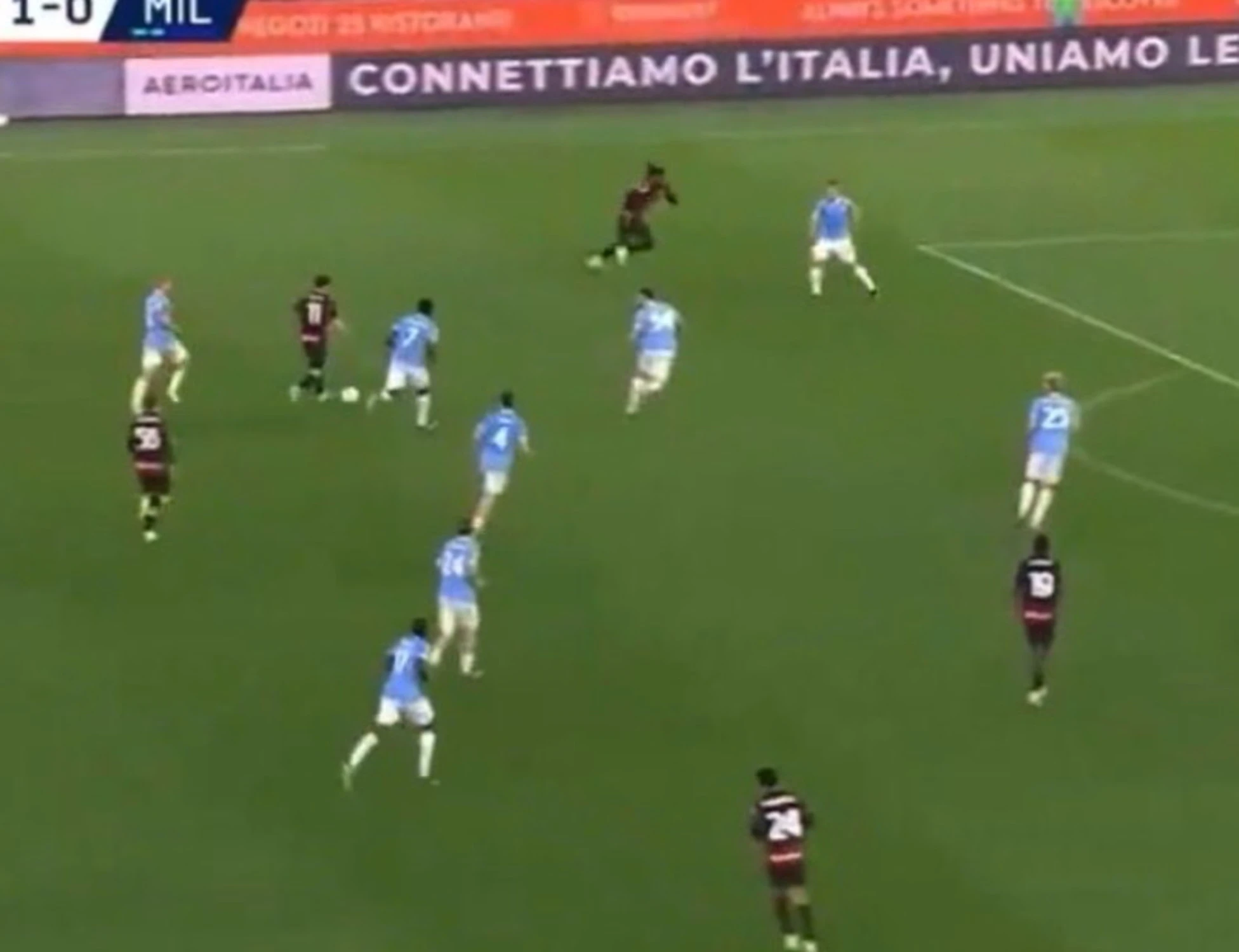 Milan, una polveriera: come è iniziata la rissa in campo tra Leao e Pulisic