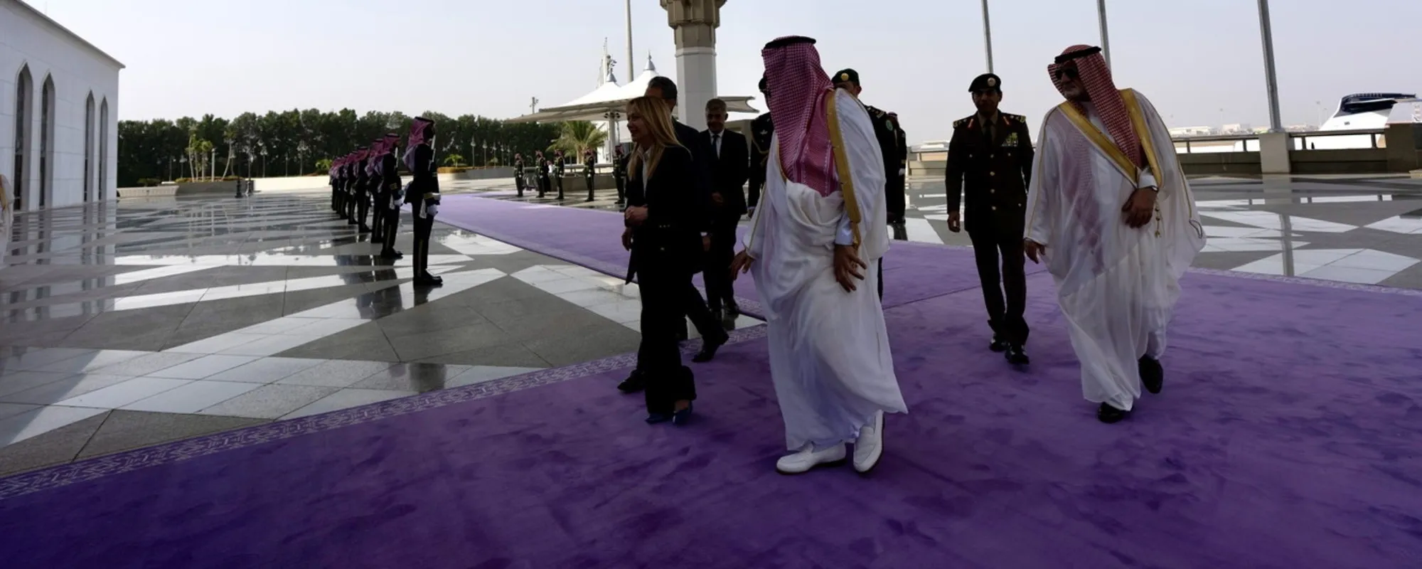 "Ha fatto bene. Appoggiamola": chi applaude Meloni da sinistra