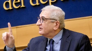 Tommaso Foti: "La sinistra gioca sporco. E sul premierato non molliamo"