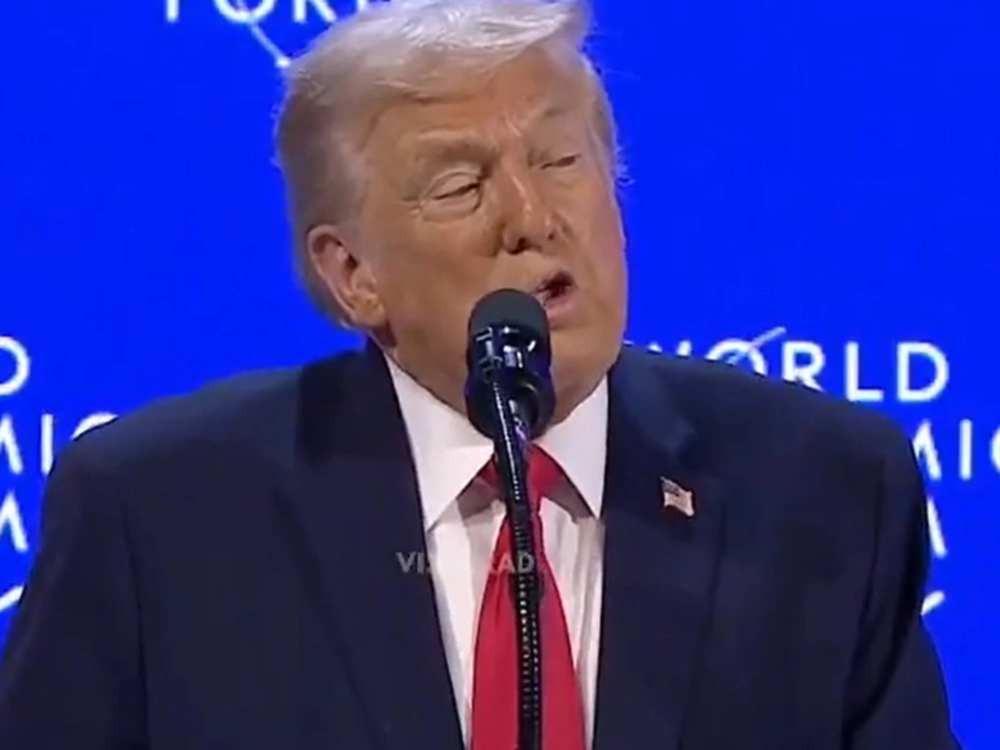 Donald Trump a Davos, bordate all'Europa: "Se dite no sulla Groenlandia, ce ne ricorderemo"