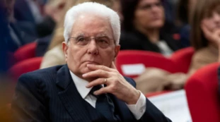 Giuseppe Conte, anche Sergio Mattarella irritato sulla gestione del Mes: niente più sostegno dal Quirinale