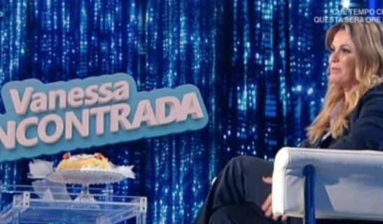 Domenica in, Vanessa Incontrada a Mara Venier: "Ho cellulite e smagliature, mi sudano i baffi, rutto"