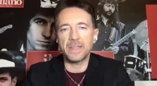 Andrea Scanzi, guerra tra FdI e Lega sull'invito al giornalista per un evento musicale: "Serve un riequilibrio per questa giunta"