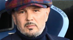 Sinisa Mihajlovic costretto a fermarsi: "Torno ad affrontare la leucemia"