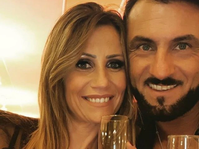 Uomini e Donne, Ursula Bennaro massacrata per lo sfregio ai bisex? Scende in campo Sossio Aruta