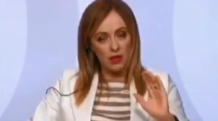 Giorgia Meloni contro M5s e Pd: "Democrazia calpestata, pensano alla riforma elettorale mentre l'Italia rischia l'ecatombe"