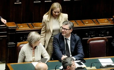 https://media.liberoquotidiano.it/RI83Q20C_jje66KdmDZH049P7huubF-kzo7fMxro_ig/width:800/quality:90/aW1hZ2VzLzIwMjYvMDQvMzAvMTA0MTI0MDkxLWIwYWFhMTEwLTQ3NzgtNDQ5Ny05ZmU3LTg5MzQ3ZGI1ZWJlZC5qcGc.webp