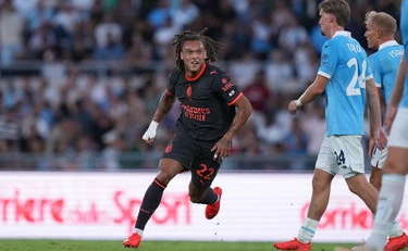 Lazio-Milan, la doppietta di Moreira salva Amorim