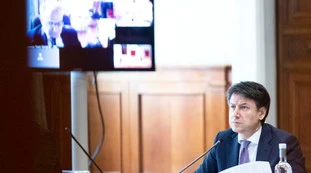 Coronavirus, lockdown finito per 2,7 milioni di italiani: riunione Conte-Colao, fase 2 dal 4 maggio